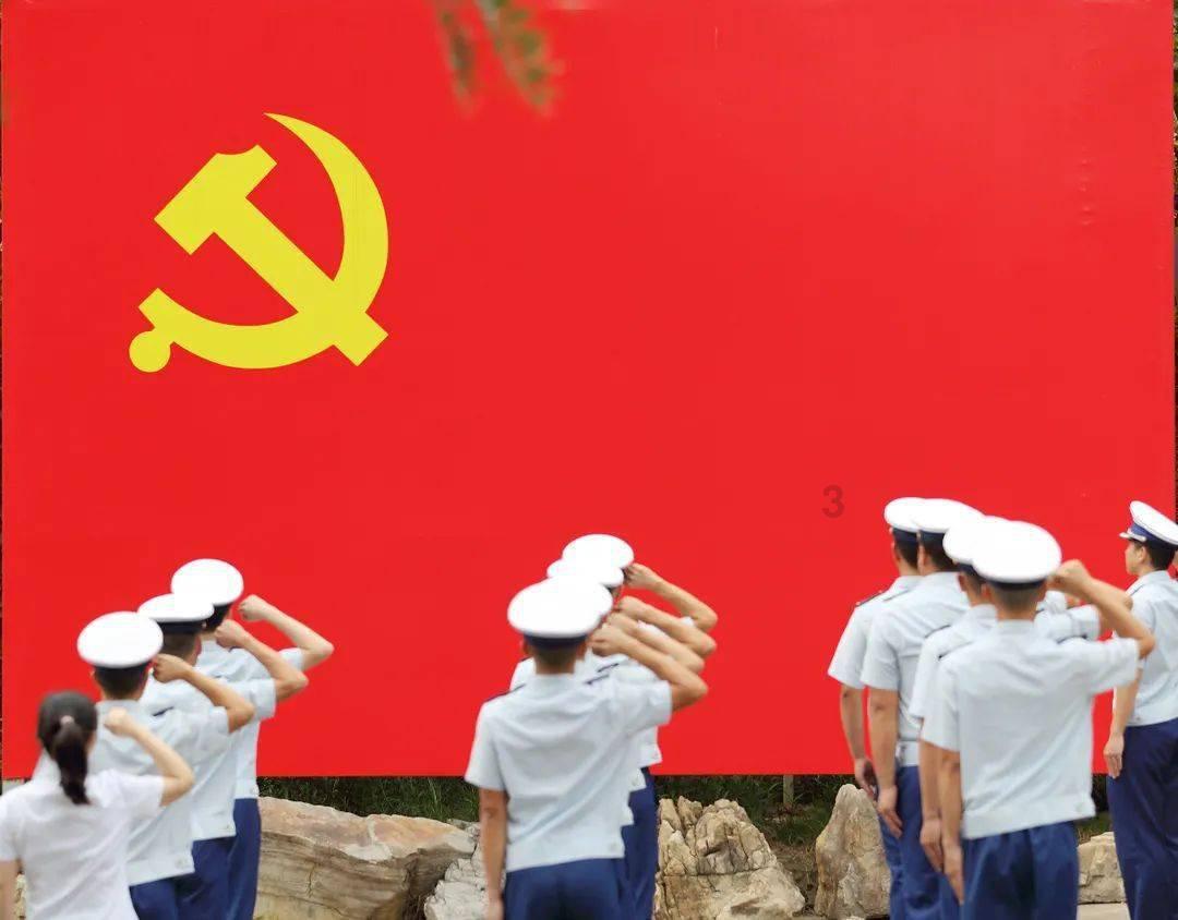 江州区召开2024年(第一期)年轻干部座谈会